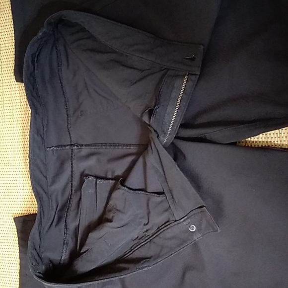 Lululemon ABC Classic Black Pants Sz 34 - Picture 4 of 8
